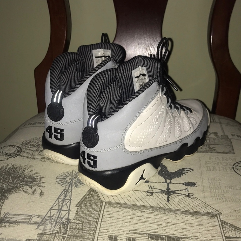 Air Jordan 9 Retro BG Barons